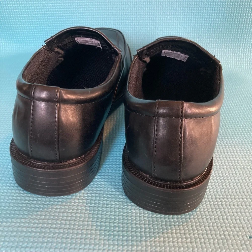 Hunter's Bay men's shoe size 8 slip ons Black